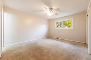 409 Hillcrest Ln, Lombard, IL 60148 - Photo 10