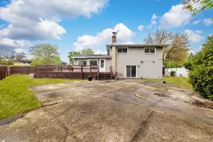 409 Hillcrest Ln, Lombard, IL 60148 - Photo 24