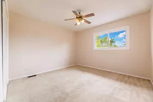 409 Hillcrest Ln, Lombard, IL 60148 - Photo 12