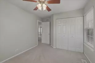 1524 Woodbury Cir, Gurnee, IL 60031 - Photo 20