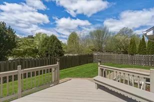1524 Woodbury Cir, Gurnee, IL 60031 - Photo 28