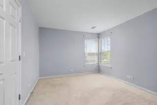 239 Pawtucket Ave, Elgin, IL 60124 - Photo 26