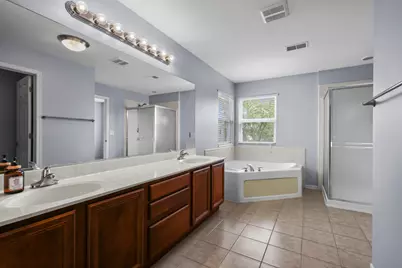 239 Pawtucket Avenue, Elgin, IL 60124 - Photo 34