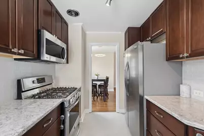 1304 Dennis Place, Des Plaines, IL 60018 - Photo 8