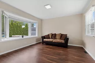 1304 Dennis Pl, Des Plaines, IL 60018 - Photo 10
