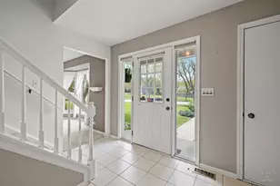 75 Hampton St, Cary, IL 60013 - Photo 2