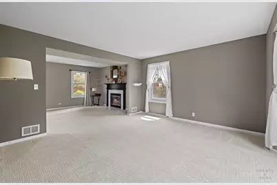 75 Hampton Street, Cary, IL 60013 - Photo 14