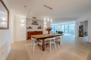 21 E Huron St, Chicago, IL 60611 - Photo 6
