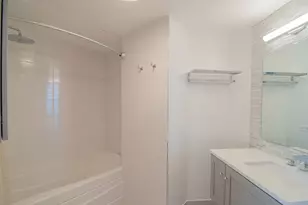 21 E Huron St, Chicago, IL 60611 - Photo 22