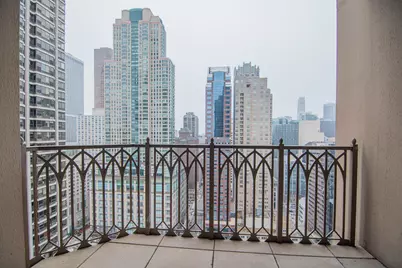 21 E Huron Street #2705, Chicago, IL 60611 - Photo 26