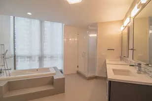 21 E Huron St, Chicago, IL 60611 - Photo 16