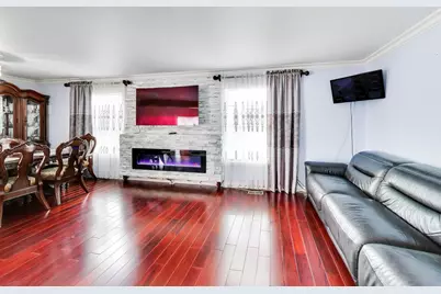 2215 Bradford Drive, Wheaton, IL 60189 - Photo 6