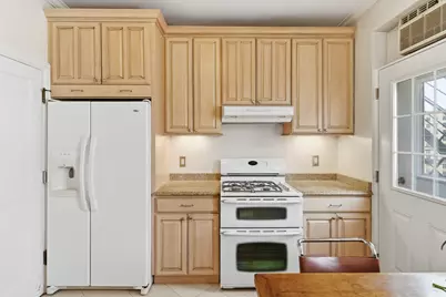 2912 N Commonwealth Avenue #8D, Chicago, IL 60657 - Photo 16