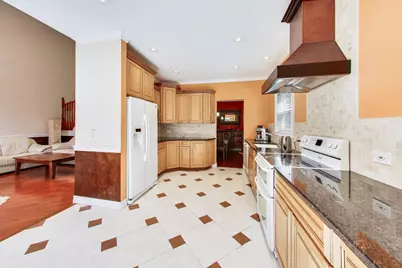 1039 Viewpoint Drive, Lake in the Hills, IL 60156 - Photo 14