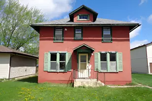 106 W 2nd St, Leaf River, IL 61047 - Photo 2