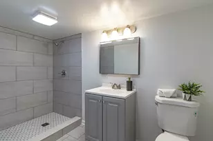 201 S Park Ave, Waukegan, IL 60085 - Photo 14