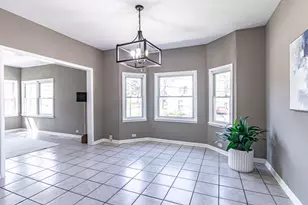 201 S Park Ave, Waukegan, IL 60085 - Photo 6
