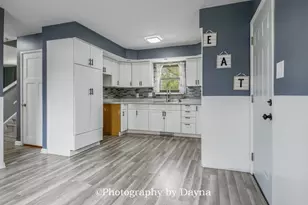 766 Moore St, Kankakee, IL 60901 - Photo 6