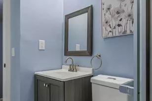 766 Moore St, Kankakee, IL 60901 - Photo 10