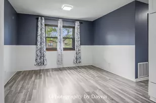 766 Moore St, Kankakee, IL 60901 - Photo 8
