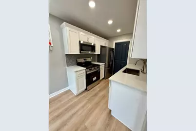 405 E Reed Street #9, Braidwood, IL 60408 - Photo 2
