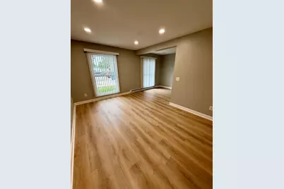 405 E Reed Street #9, Braidwood, IL 60408 - Photo 4