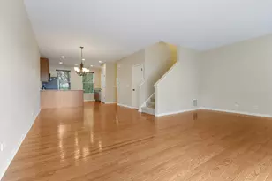 457 Town Center Blvd, Gilberts, IL 60136 - Photo 6
