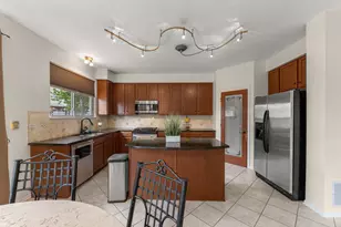 5370 Chancery Way, Lake in the Hills, IL 60156 - Photo 16