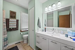 1471 Knotty Pine Dr, Elgin, IL 60123 - Photo 18