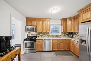 715 E Main St, Barrington, IL 60010 - Photo 6