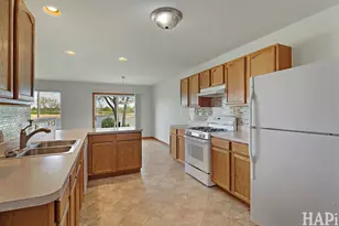 769 Beethoven St, Volo, IL 60073 - Photo 6