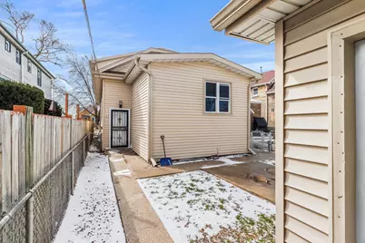7424 W 57th Place, Summit, IL 60501 - Photo 22