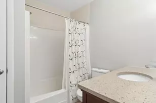 2407 E Olive St, Arlington Heights, IL 60004 - Photo 10