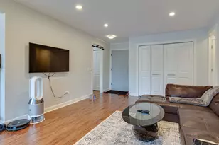 1215 N Waterman Ave, Arlington Heights, IL 60004 - Photo 6