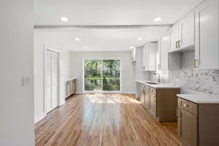8742 S Washtenaw Ave, Evergreen Park, IL 60805 - Photo 16