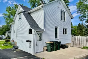 830 Garfield Ave, Batavia, IL 60510 - Photo 2