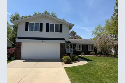 516 N Beck Road, Lindenhurst, IL 60046 - Photo 1