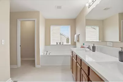 2240 Trailside Lane, Wauconda, IL 60084 - Photo 24
