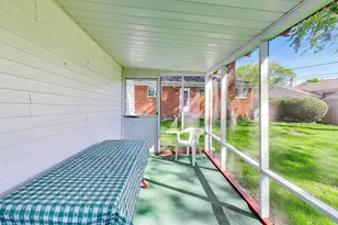 1719 Verde Dr, Mount Prospect, IL 60056 - Photo 28