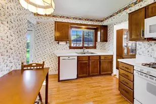 1719 Verde Dr, Mount Prospect, IL 60056 - Photo 8
