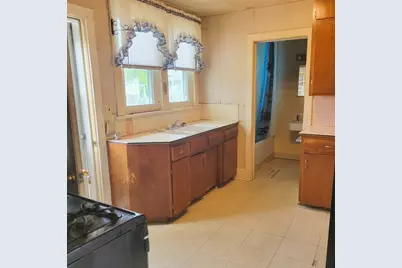 1415 18th Street, Moline, IL 61265 - Photo 4