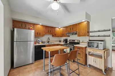 2123 E Mill Stone Road #2123, Decatur, IL 62526 - Photo 8