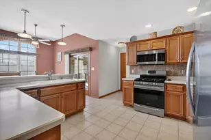 26525 S Lyndsay Dr, Channahon, IL 60410 - Photo 8