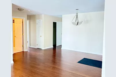 551 Carlysle Drive #10, Clarendon Hills, IL 60514 - Photo 12