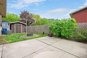 6955 Parkview Dr, Downers Grove, IL 60516 - Photo 20