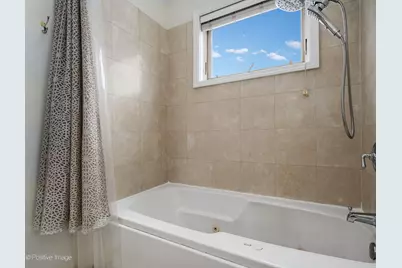 3027 N Racine Avenue #3, Chicago, IL 60657 - Photo 14