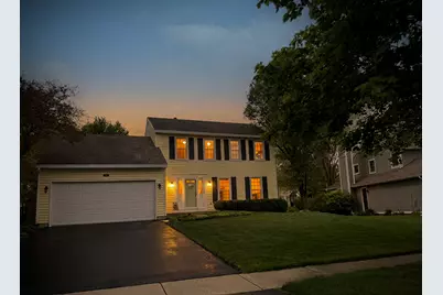 401 Aldrin Avenue, Batavia, IL 60510 - Photo 2