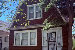 7930 S Muskegon Ave, Chicago, IL 60617 - Photo 1