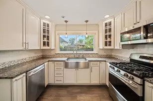 1801 Glenview Ave, Park Ridge, IL 60068 - Photo 2