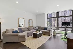 680 N Lake Shore Dr, Chicago, IL 60611 - Photo 4
